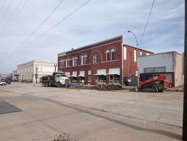 Utility workers at 6th and Main